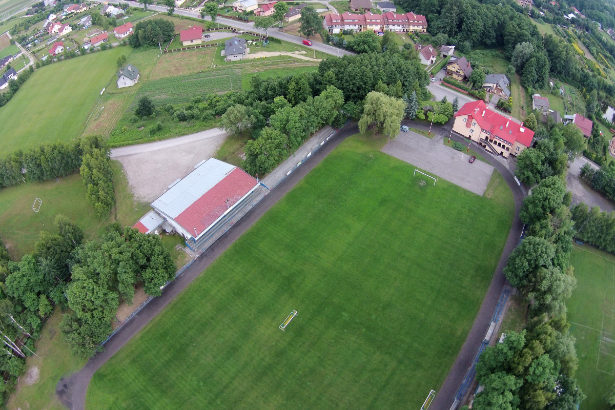 Boisko sportowe z lotu ptaka