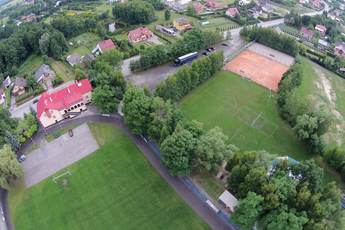Boisko sportowe z lotu ptaka